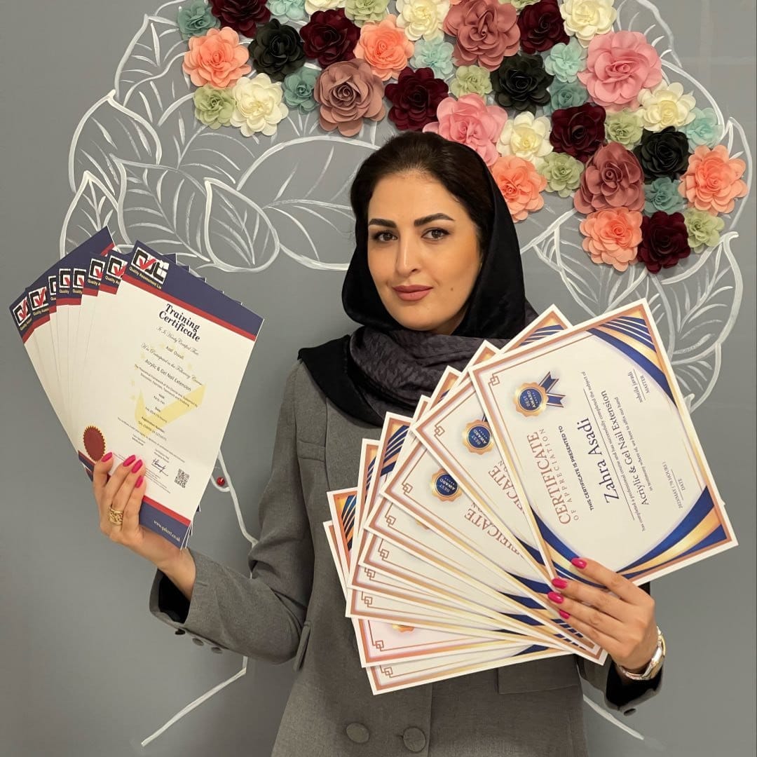 کلینیک تخصصی کاشت ناخن سهیلا جوادی