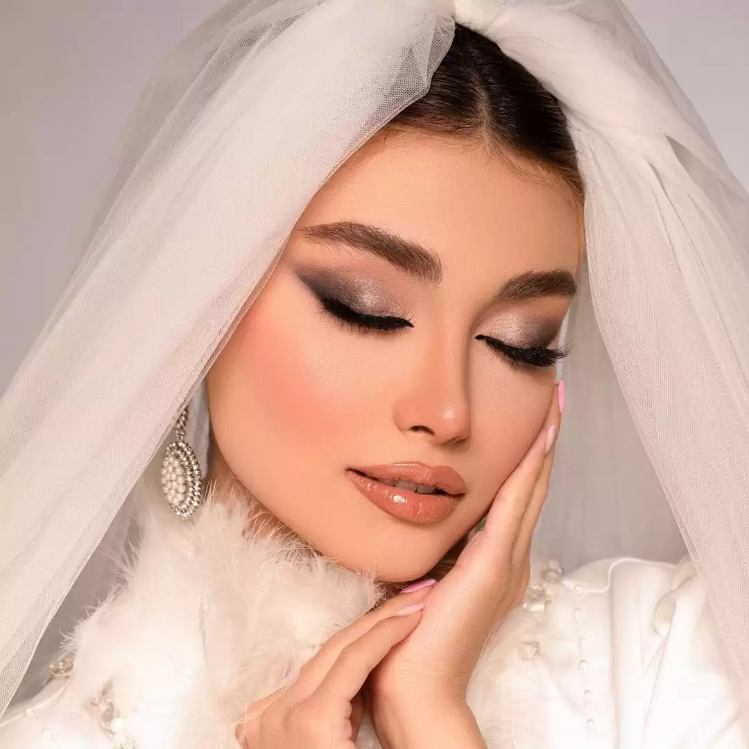 نمونه کارهای سالن زیبایی سالن زیبایی مهناز موسوی