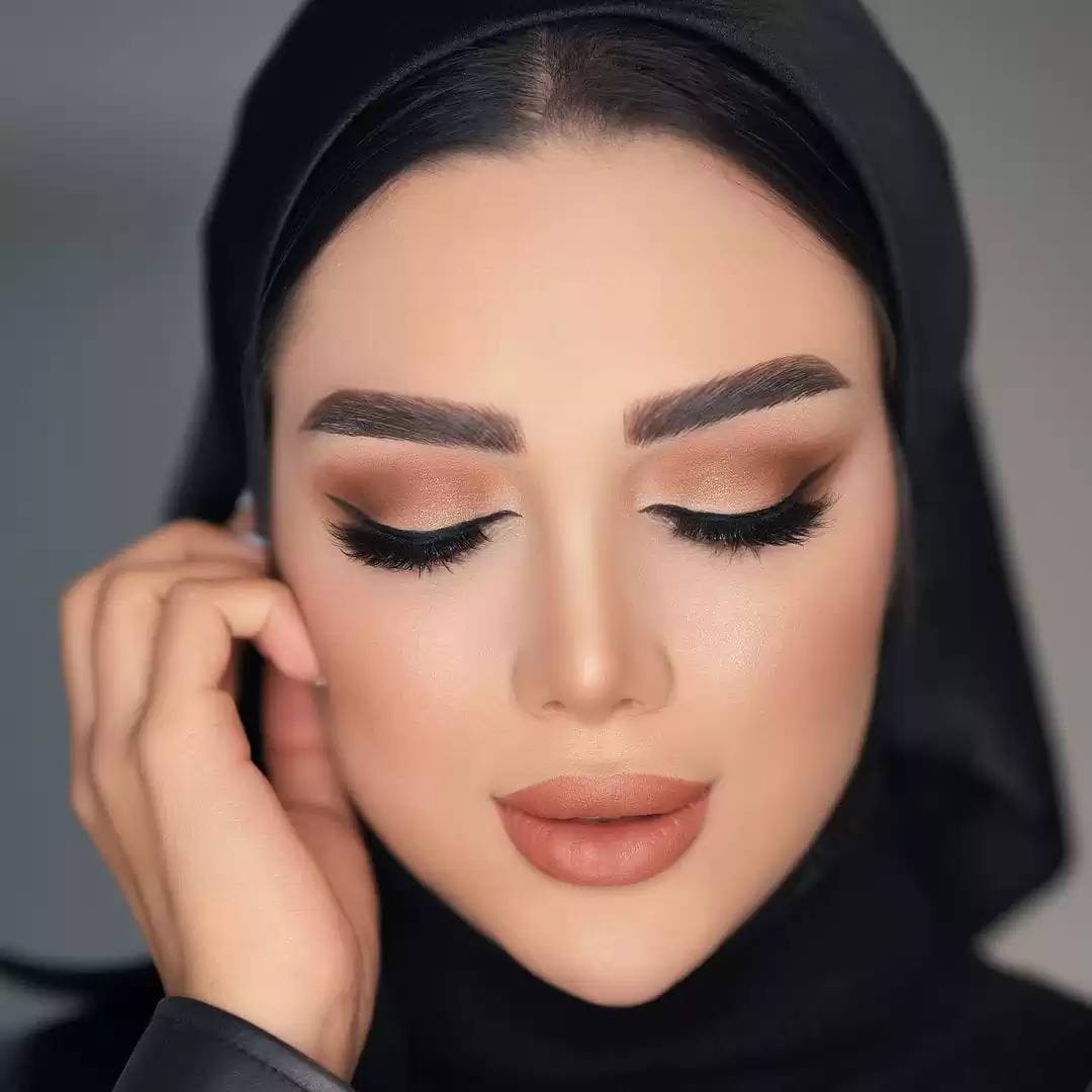 نمونه کارهای سالن زیبایی سالن زیبایی مهناز موسوی