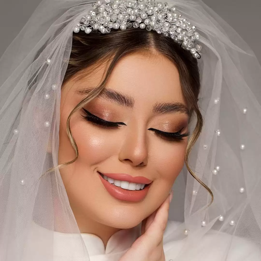 نمونه کارهای سالن زیبایی سالن زیبایی مهناز موسوی