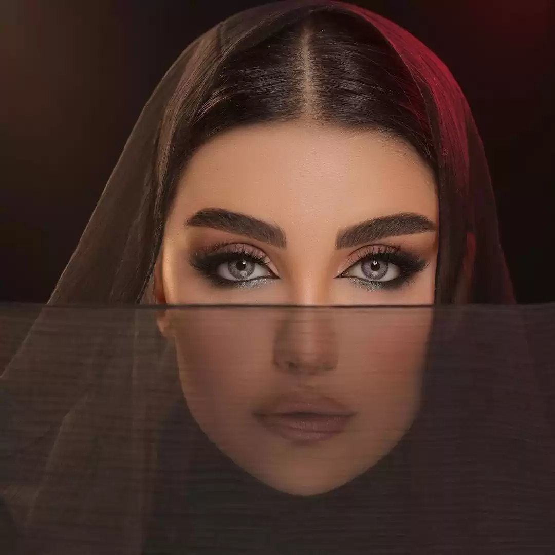 نمونه کارهای سالن زیبایی سالن زیبایی مهناز موسوی