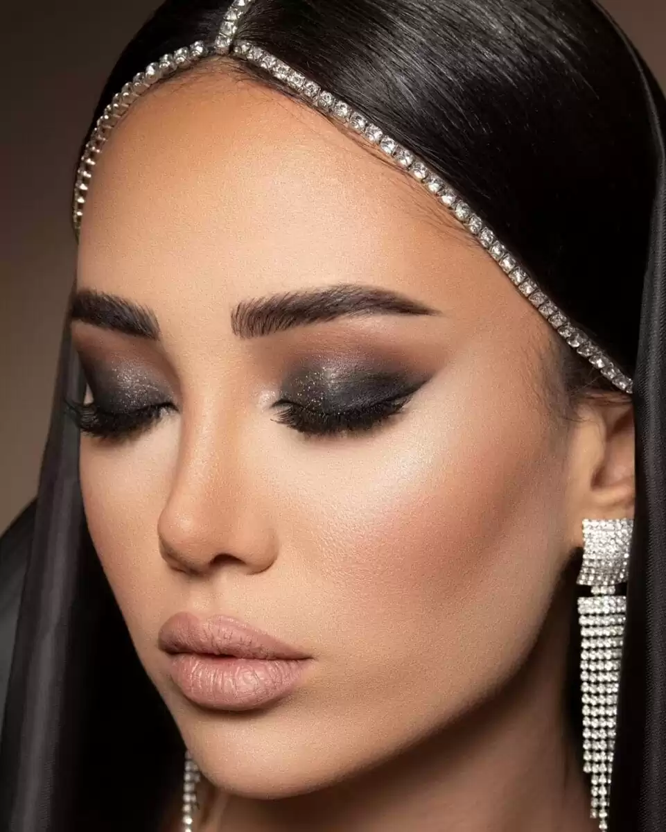 نمونه کارهای سالن زیبایی سالن زیبایی رُفیدا