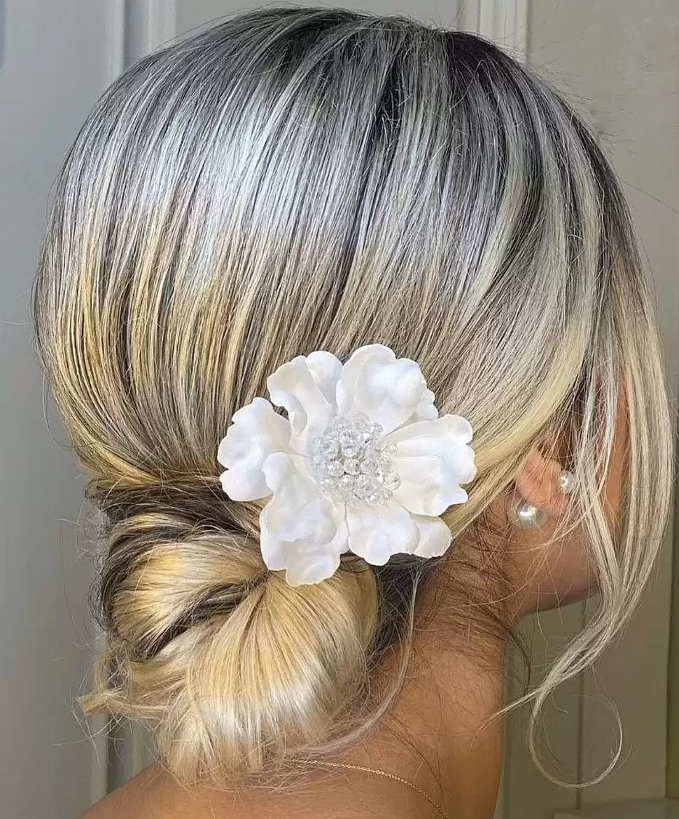 نمونه کارهای سالن زیبایی سالن زیبایی ماکیاژ