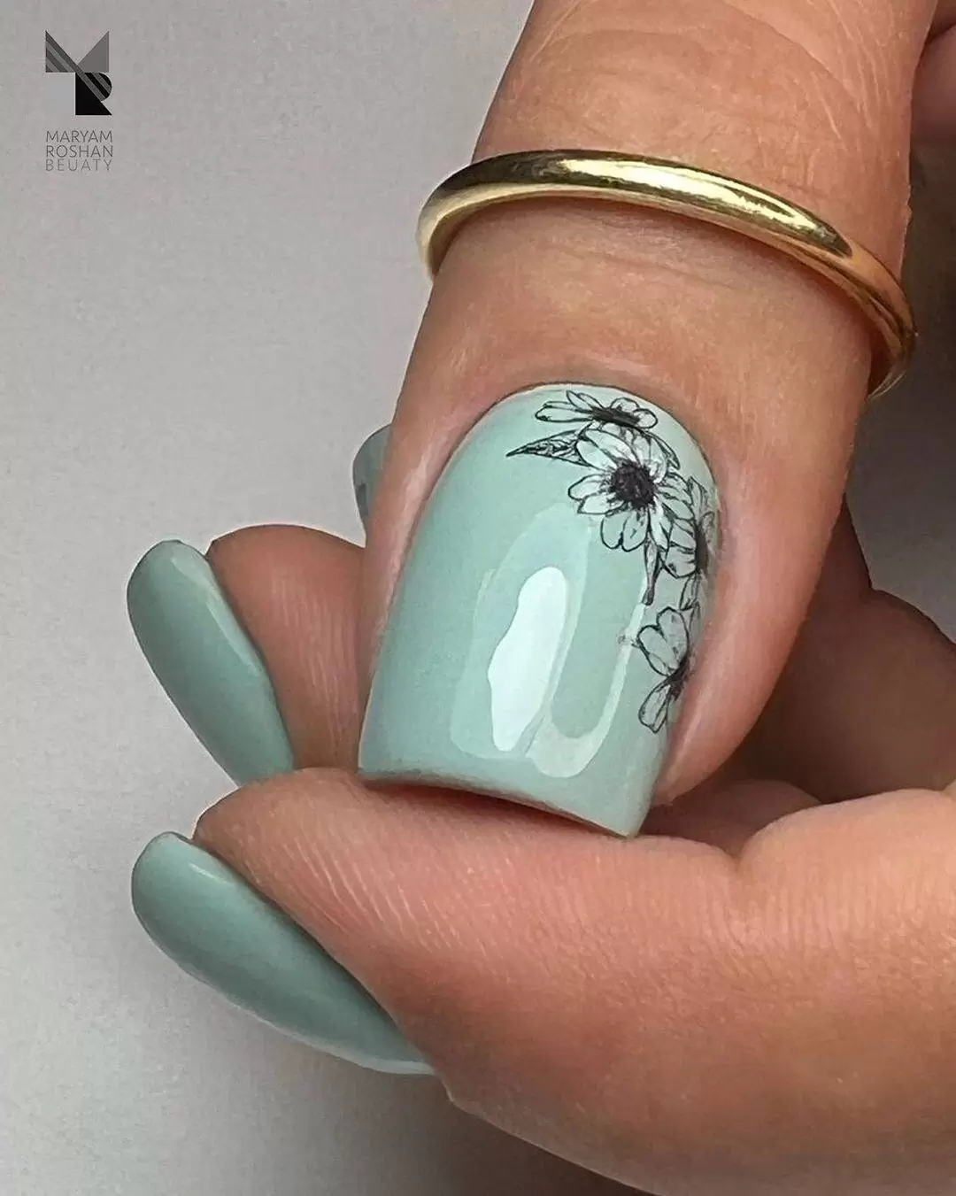 نمونه کارهای سالن زیبایی سالن زیبایی مریم روشن