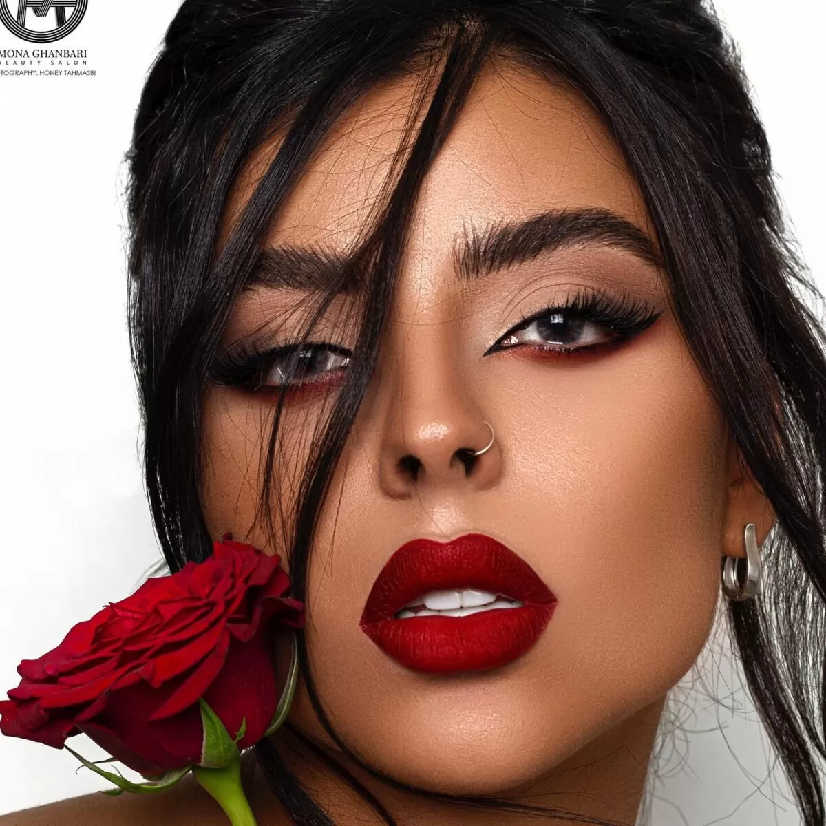 نمونه کارهای سالن زیبایی سالن زیبایی مونا قنبری