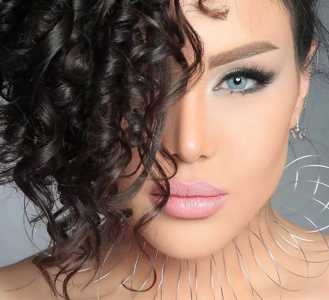 نمونه کارهای سالن زیبایی سالن زیبایى گل