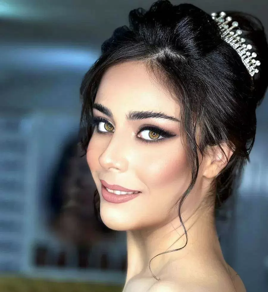 نمونه کارهای سالن زیبایی سالن آتریسا