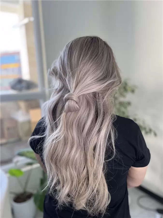 نمونه کارهای سالن زیبایی سالن زیبایی سوزی