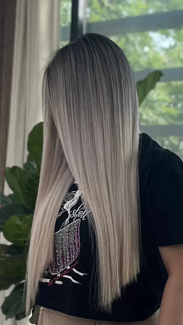 نمونه کارهای سالن زیبایی سالن زیبایی سوزی